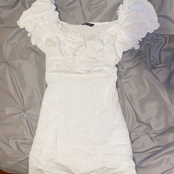 white puff sleeve mini dress - Picture 1 of 1